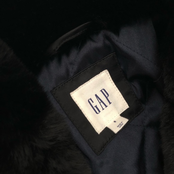 Gap Black Satin Faux Fur Collar Bomber Jacket - Picture 6 of 6